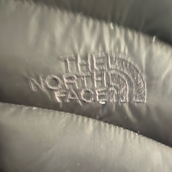 North face down jacket - Picture 2 of 3